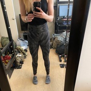Four Athletics x PaleOMG leggings
